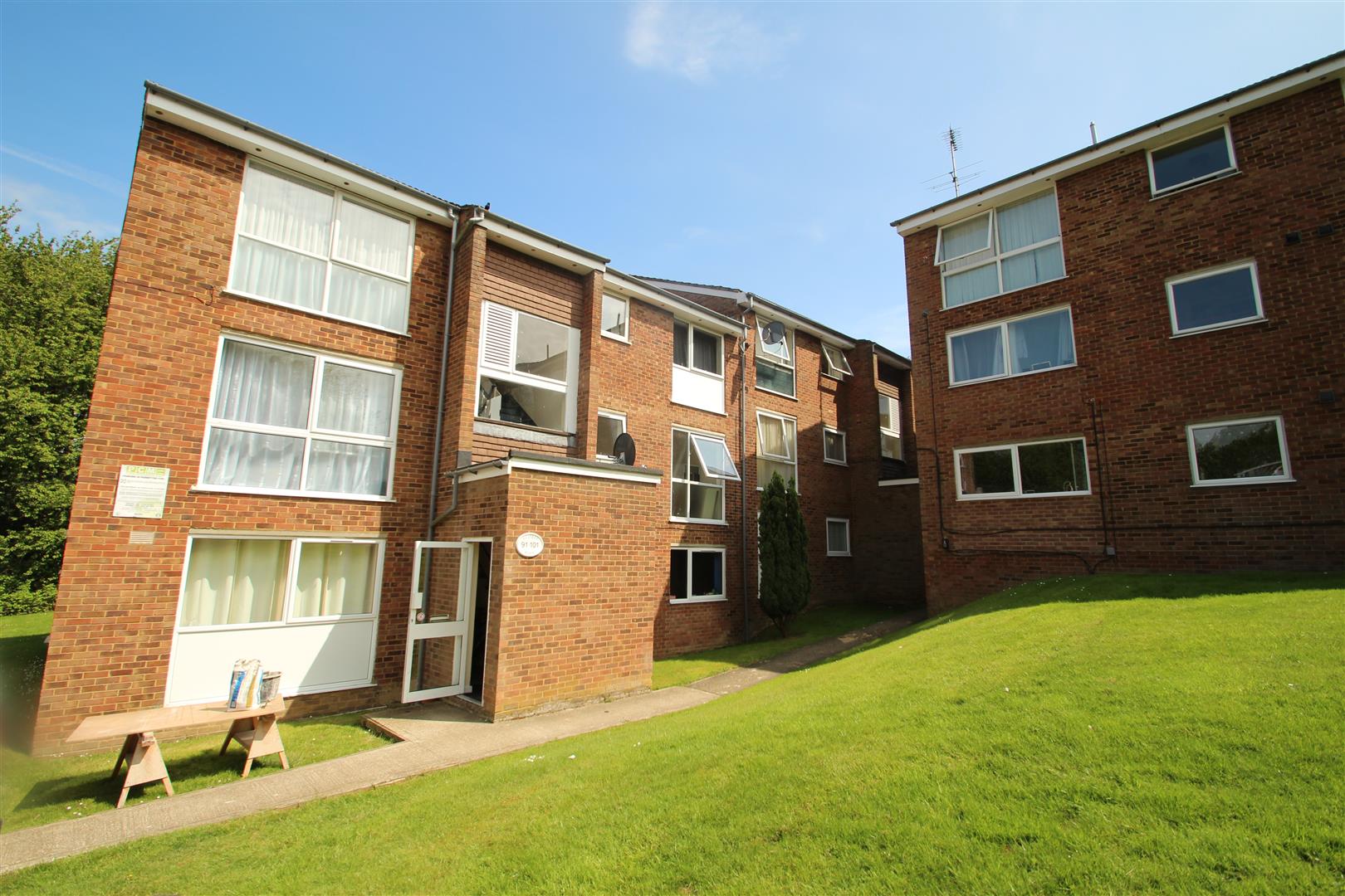 Elstree Rd, Woodhall Farm, Hemel Hempstead Squire Estates